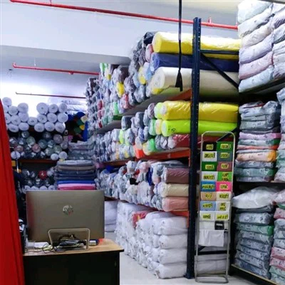 Broskyňová pokožka obyčajná tkanina